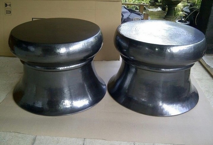 meja tembaga dan kuningan